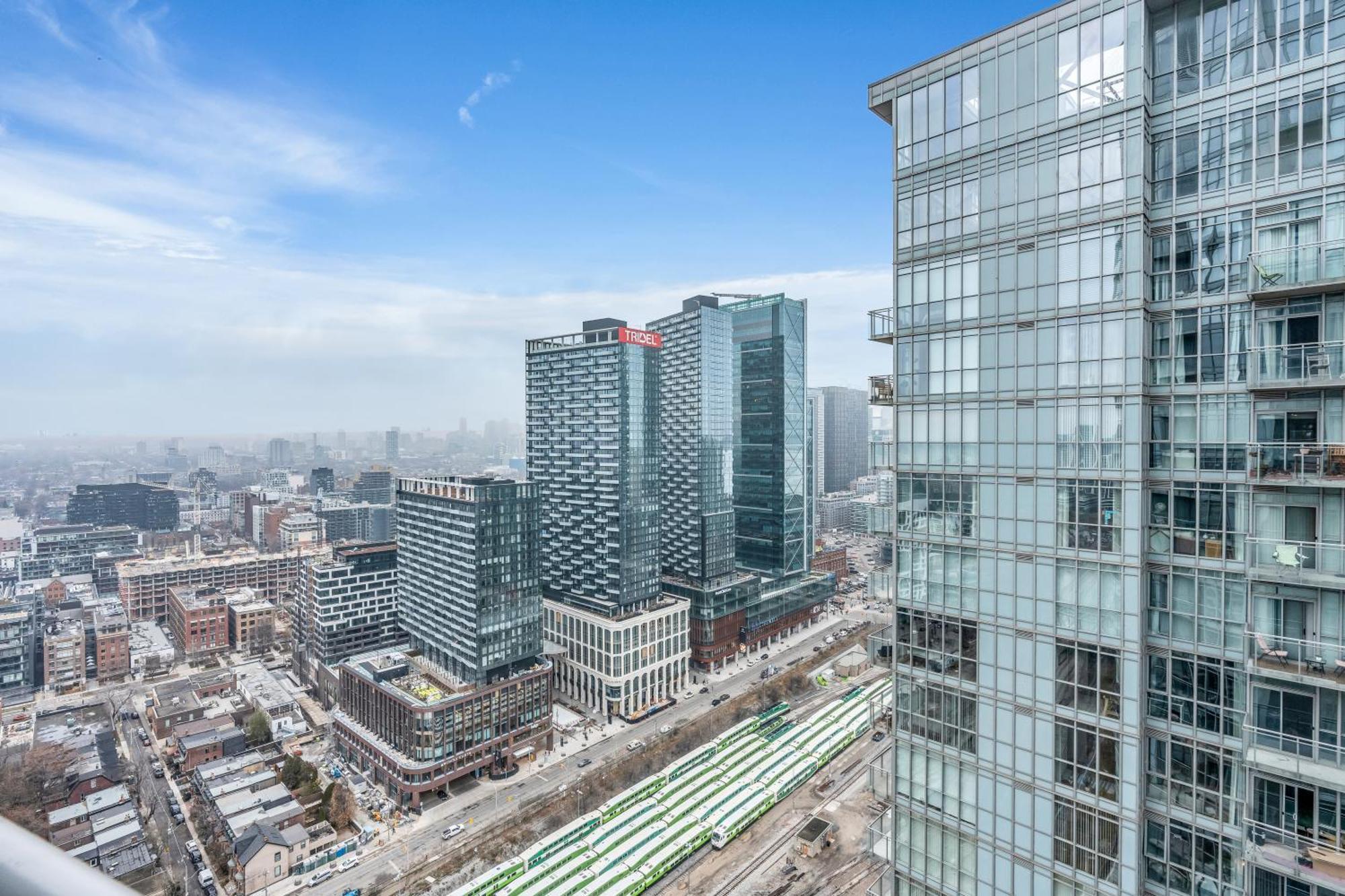 Spadina Modern Suites Toronto Exterior foto